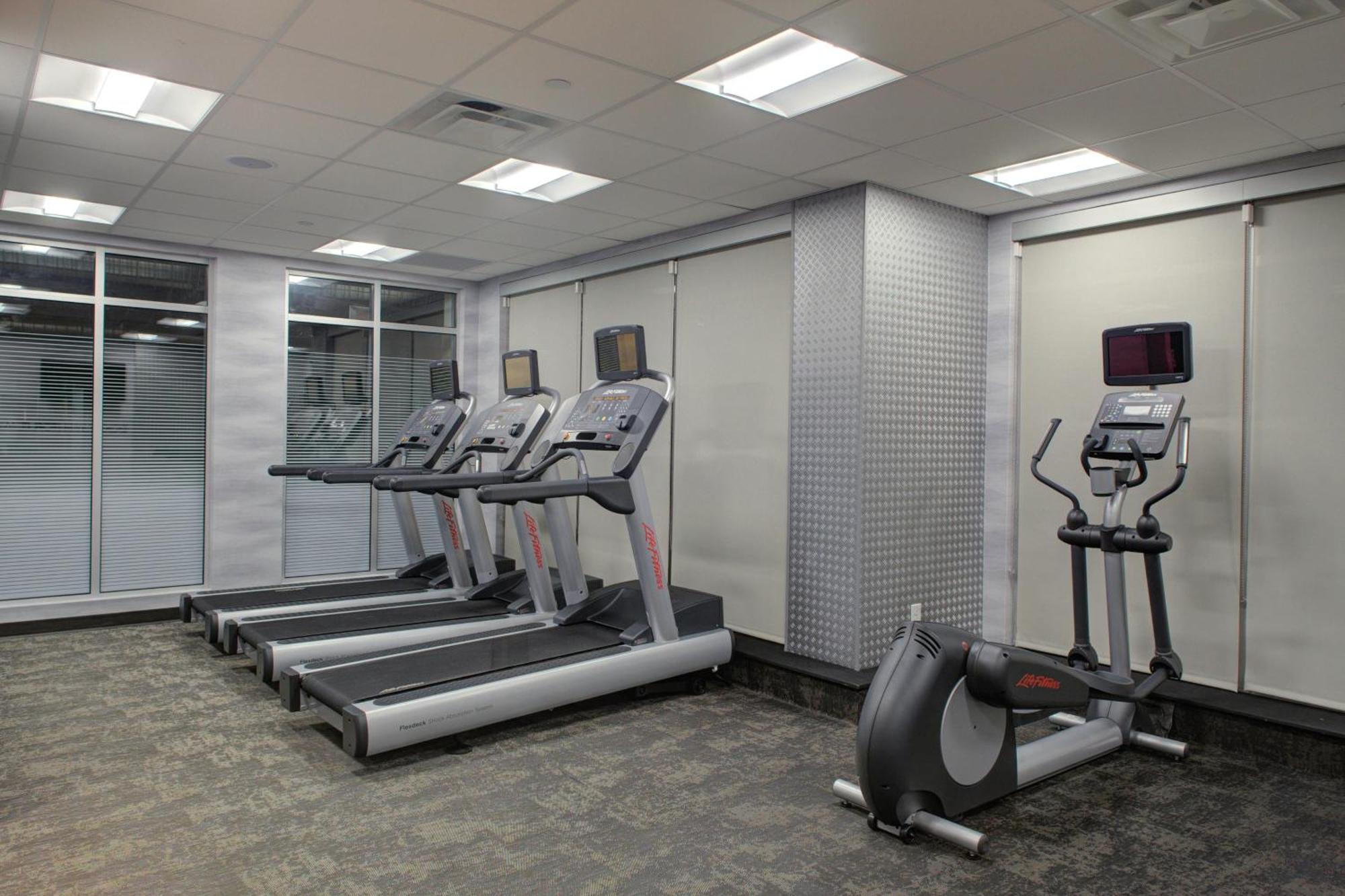 Fairfield Inn & Suites By Marriott Allentown West Breinigsville Buitenkant foto