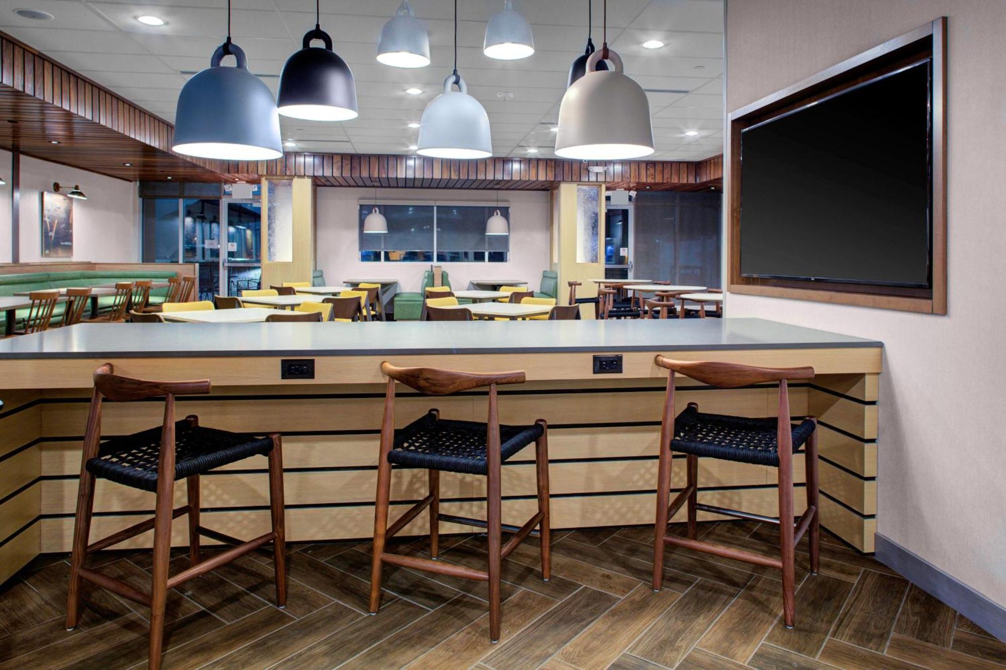 Fairfield Inn & Suites By Marriott Allentown West Breinigsville Buitenkant foto