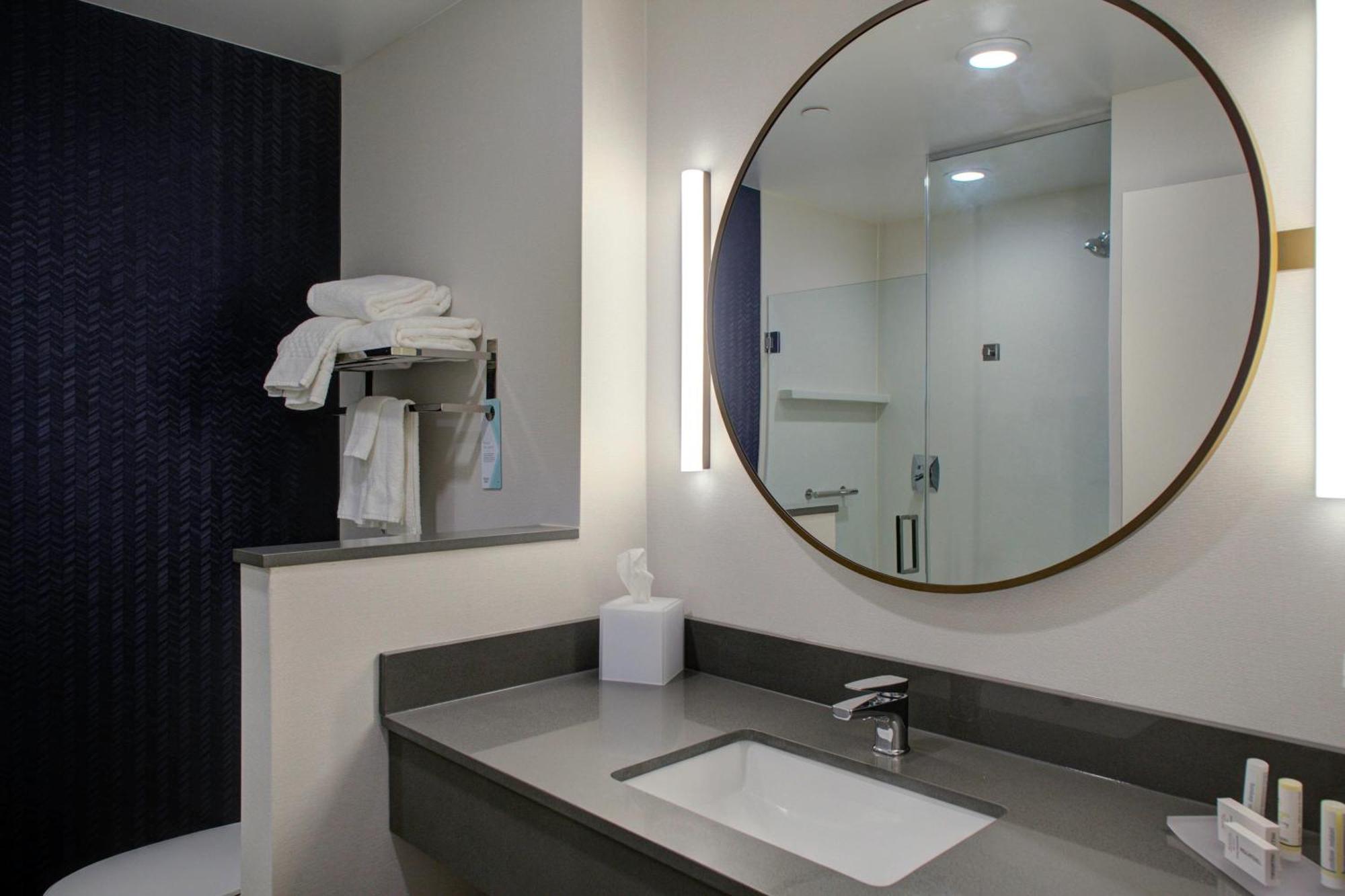 Fairfield Inn & Suites By Marriott Allentown West Breinigsville Buitenkant foto